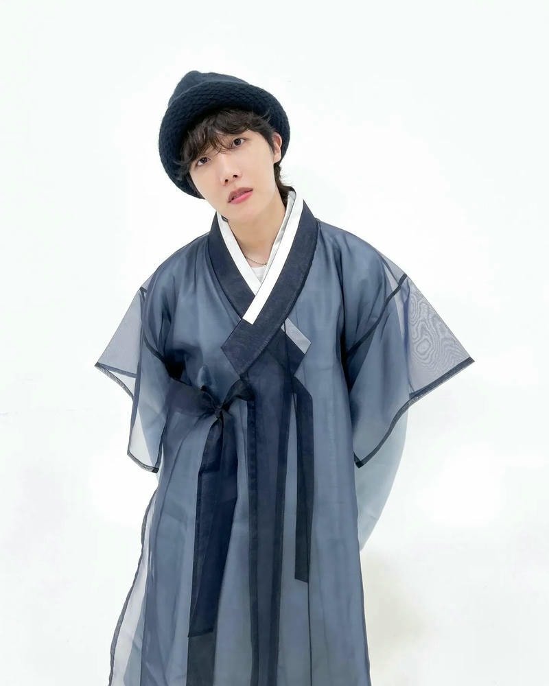 ảnh j hope mới nhất 21