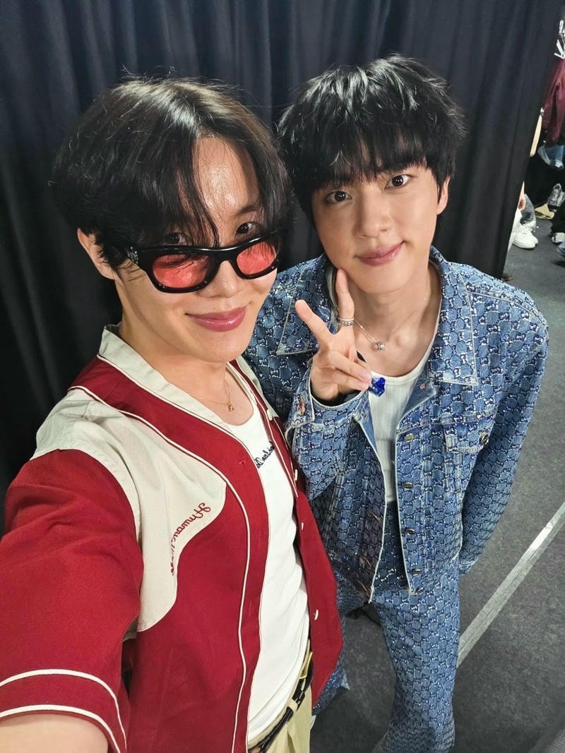 ảnh j hope mới nhất 3