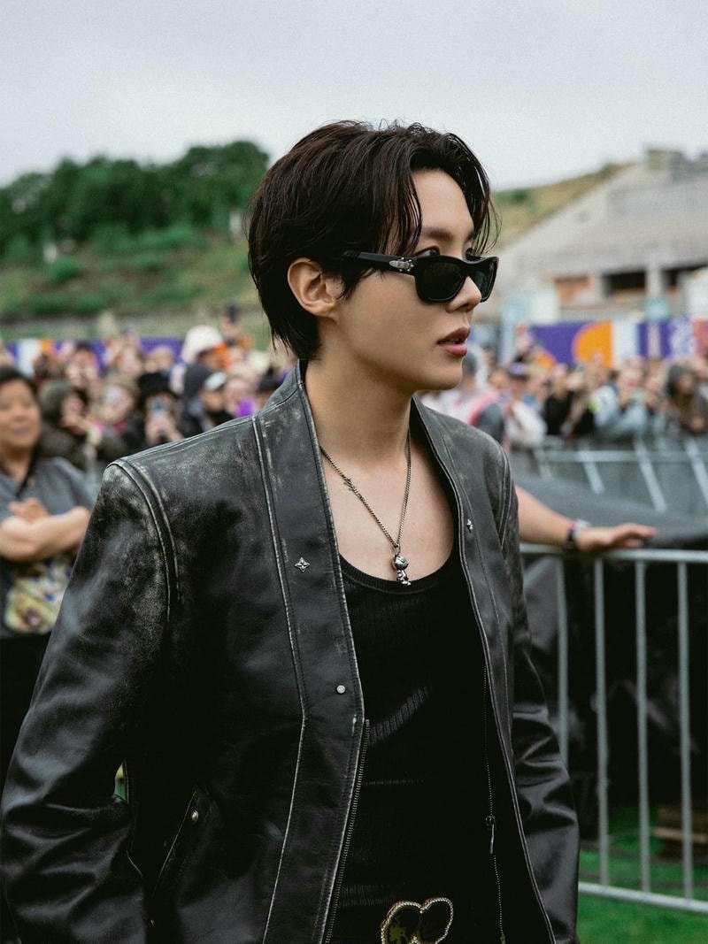 ảnh j hope mới nhất 33