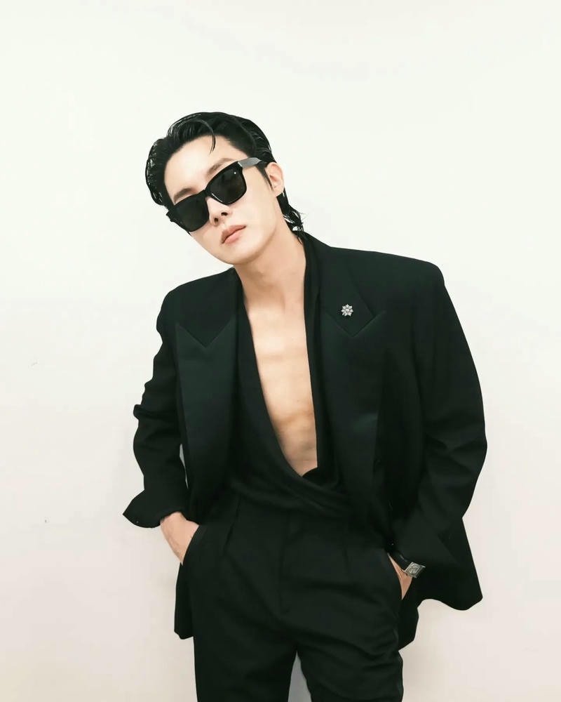 ảnh j hope mới nhất 41