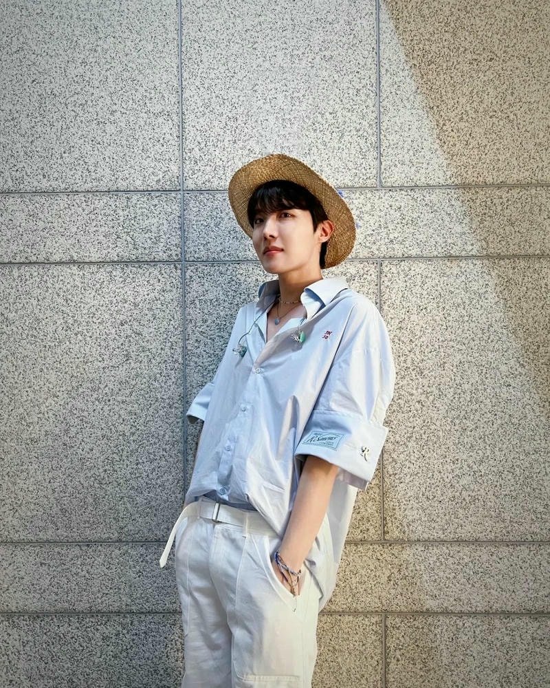 ảnh j hope mới nhất 6