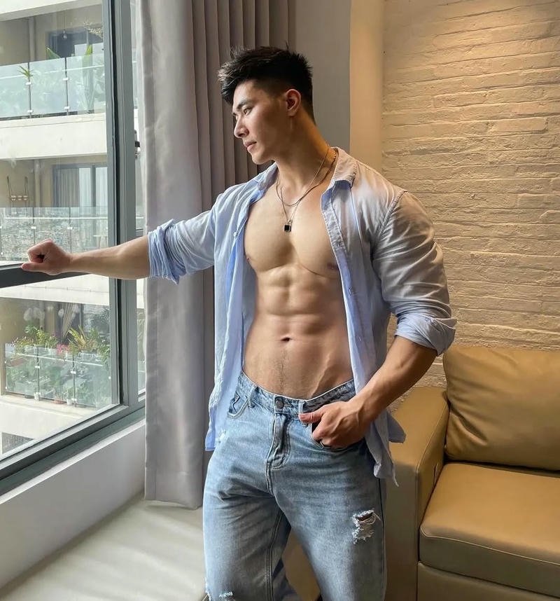 Ảnh trai cơ bắp body lực lưỡng đáng ngưỡng mộ